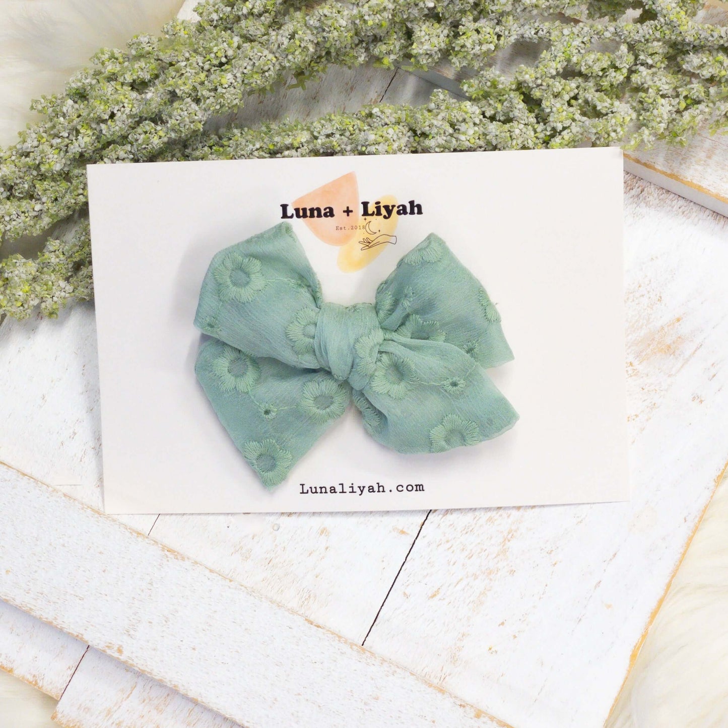 hand tied bow - sage daisies tulle