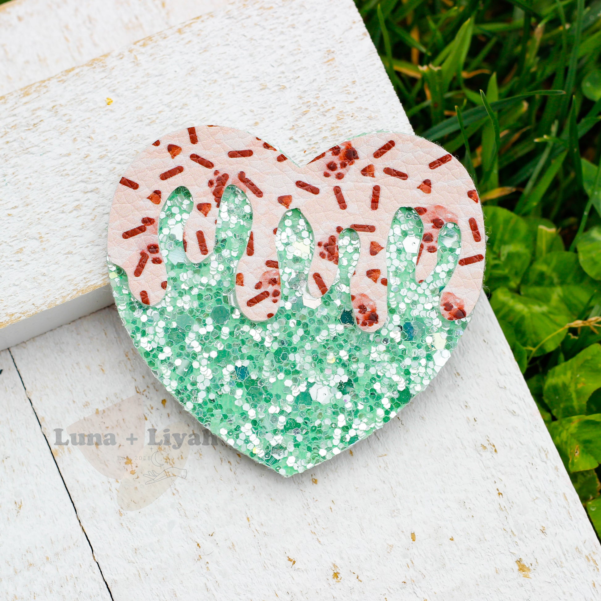 heart hair clip - mint cookie dough