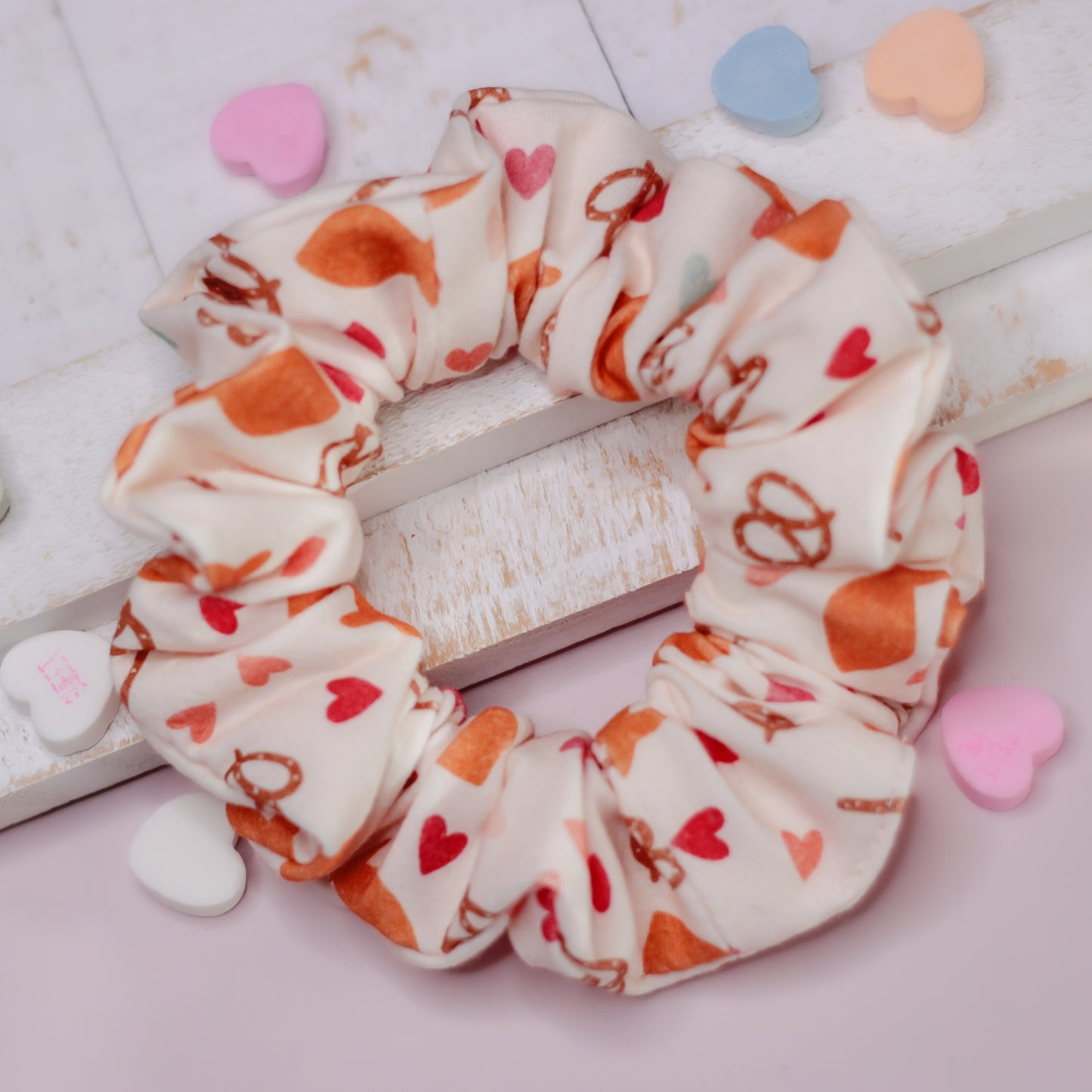 Scrunchie - Valentine Snacks