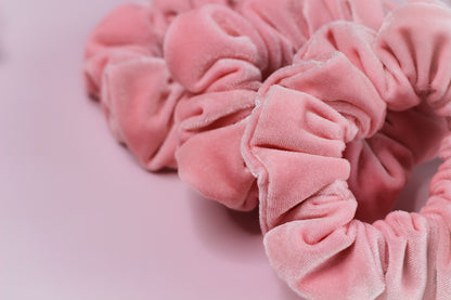 Scrunchie - Pink Velvet